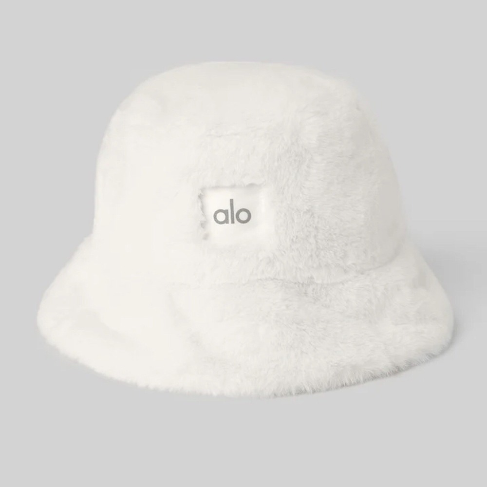 Alo Yoga Faux Fur Bucket Hat Ivory M/L